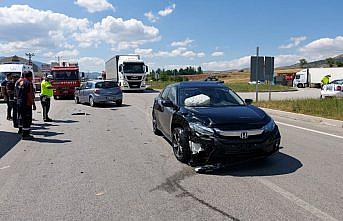 Amasya'da iki otomobil çarpıştı: 7 yaralı