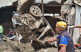 Artvin'deki selde kaybolan 3 kişinin cansız bedenine ulaşıldı