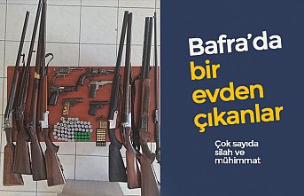 Bafra’da bir evden çıkanlar