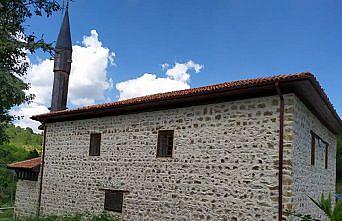 Kastamonu Vakıflar Bölge Müdürü Pınar, 569 yıllık Küre-i Hadid Camisi'ni ziyaret etti