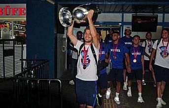 Trabzonspor kafilesi kente geldi