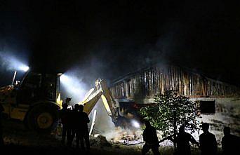 Bolu'da ahır yangınında 15 buzağı telef oldu