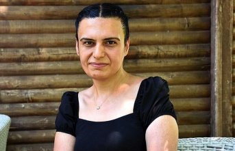 Engelli yazardan yardıma muhtaç öğrencilere yardım eli