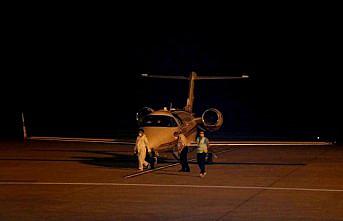 Rusya'daki Kovid-19 hastası Türk vatandaşı ambulans uçakla Türkiye'ye getirildi