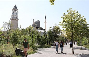 Tiran'daki Osmanlı mirası Saat Kulesi, şehrin önemli sembollerinden biri olmaya devam ediyor