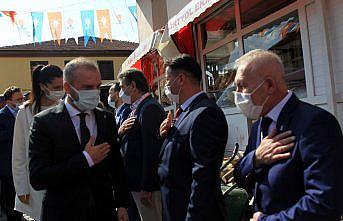 AK Parti'li Kandemir ve Karaaslan, Vezirköprü kongresine katıldı