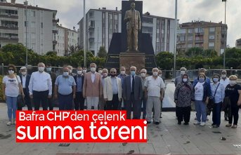 Bafra CHP’den çelenk sunma töreni