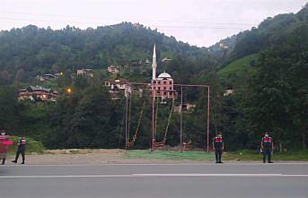 Fırtına Vadisi'nde izinsiz kurulan salıncaklar kaldırıldı