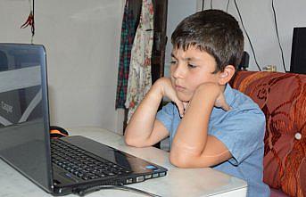 Uzaktan eğitim ile eTwinning projelerini sürdürüyorlar