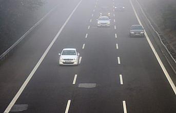 Anadolu Otoyolu'nda yoğun sis etkili oluyor
