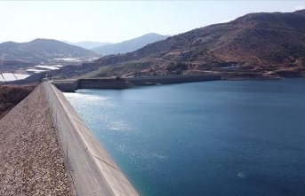 'Asrın projesi' askılı boru sistemiyle Anadolu'dan KKTC'ye su taşıyor