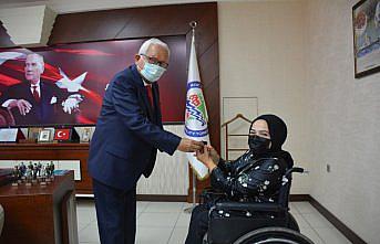 Ereğli Belediye Başkanı Posbıyık'tan emekli personele altın