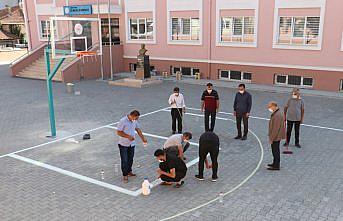 Havza 25 Mayıs İlkokuluna basketbol ve voleybol sahası