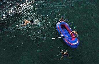 Karadeniz'de ekim ayında deniz keyfi