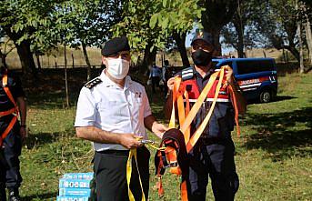 Kastamonu'da jandarmadan yüksekten düşmeleri önlemek amacıyla proje