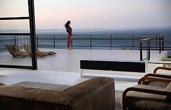 LG'nin kıvrılabilir Oled TV'si pazara sunuldu