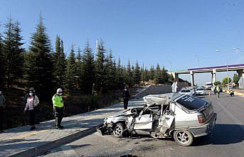 Tokat'ta traktöre çarpan otomobilin sürücüsü ile babası yaralandı
