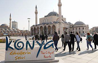 Keçiörenliler Hoşgörü Günü'nde Mevlana Türbesi'ni gezdi