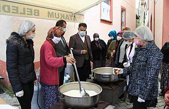 Samsun'da kırsal kesimde yaşayan kadınlara organik peynir yapımı öğretiliyor