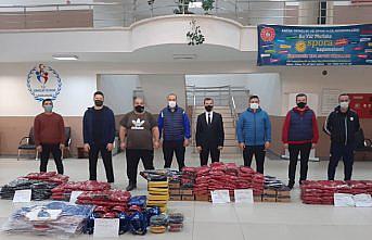 Ordu'da sporculara malzeme desteği