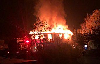 Samsun'da yangın çıkan ev kullanılamaz hale geldi