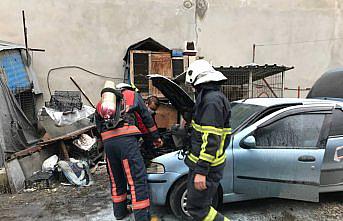 Düzce'de park halindeki araçta yangın