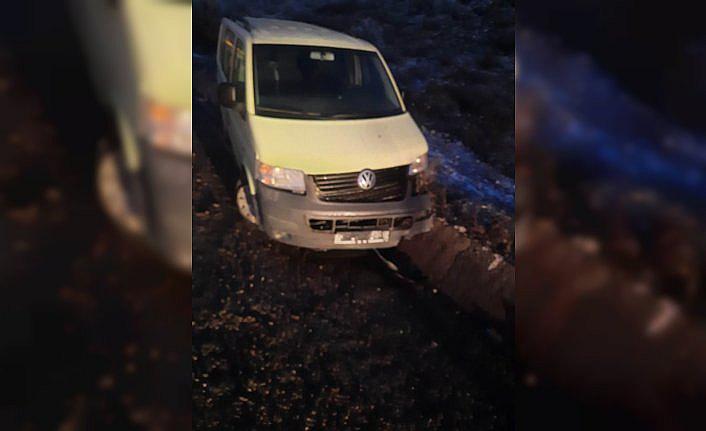 Samsun'da minibüs sulama kanalına düştü: 8 yaralı
