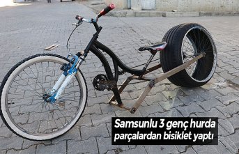 Samsunlu 3 genç hurda parçalardan bisiklet yaptı