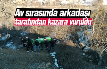 Av sırasında arkadaşı tarafından kazara vuruldu