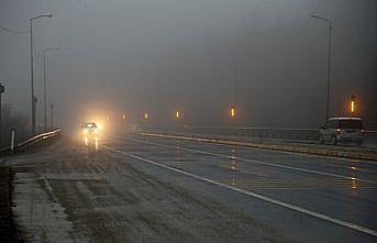 Bolu Dağı'nda sağanak ve sis ulaşımı olumsuz etkiliyor