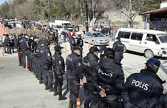 Karabük merkezli 8 ildeki suç örgütü operasyonunda 12 şüpheli tutuklandı