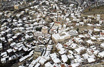 Safranbolu'nun tarihi konakları karla beyaza büründü