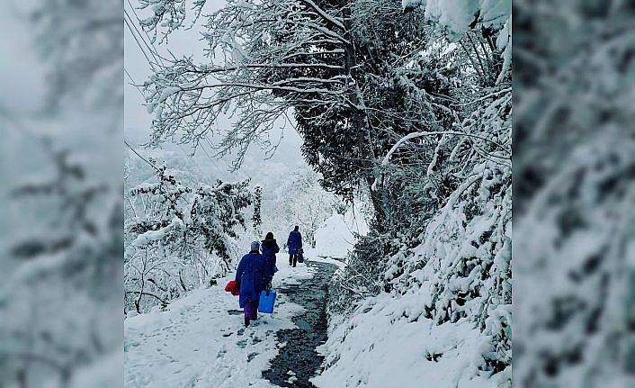 Trabzon'da zorlu kış şartlarına rağmen aşı çalışmaları aralıksız sürüyor