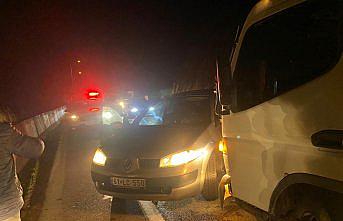 Artvin'de kamyonet ile otomobil çarpıştı: 2 yaralı