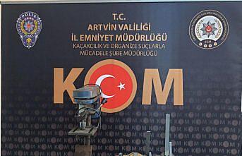 Artvin'de silah kaçakçılığı operasyonunda 2 şüpheli tutuklandı