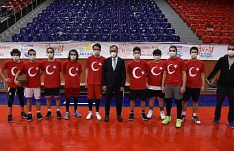 Bakan Kasapoğlu, Yeni Ordu Stadı'nda incelemelerde bulundu: