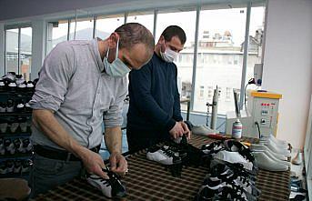 Devlet desteğiyle ayakkabı atölyesi kuran eski hükümlü yurt dışına açılmayı hedefliyor