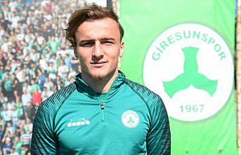 Giresunsporlu Erol Can Akdağ, mücadelesiyle parmak ısırtıyor