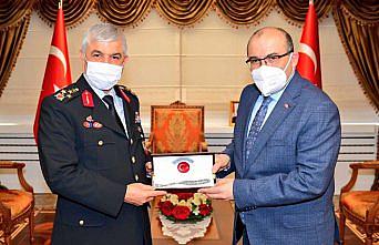 Jandarma Genel Komutanı Orgeneral Çetin, Trabzon Valisi Ustaoğlu'nu ziyaret etti