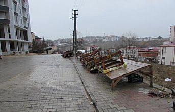 Kavak ilçesinde halk pazarı Kovid-19 önlemleri kapsamında geçici olarak kapatıldı