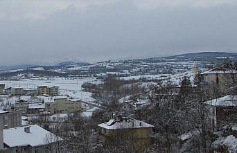 Kavak ilçesinde kar yağışı
