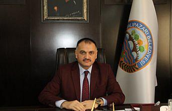 Salıpazarı'nda peyzaj çalışmalarında kullanılan çiçekler belediye serasında üretiliyor