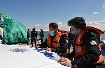 Samsun'da yasak bölgede tekneyle balık avlayan iki kardeşe idari işlem uygulandı