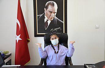 Amasra Kaymakamı Gürbüzerol, koltuğunu down sendromlu çocuğa devretti