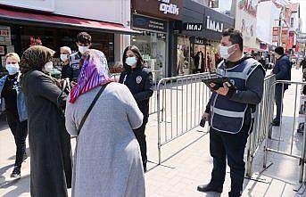 “Çok yüksek riskli“ Samsun'da Kovid-19 denetimleri sürüyor