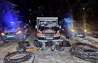 Kastamonu'da kablo hırsızlığı yaptıkları iddia edilen 4 kişi tutuklandı