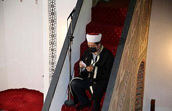 Kastamonu'daki Atabeygazi Camisi'nde kılıçlı hutbe geleneği asırlardır sürüyor