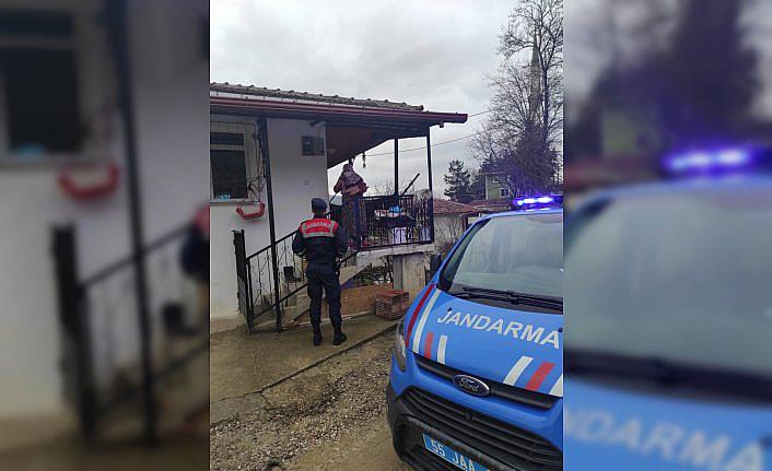 Kavak'ta jandarma, Kovid-19 denetimlerini sürdürüyor