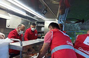 Türk Kızılay'dan yangında 2 kişinin öldüğü köyde iftar