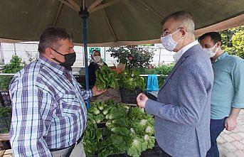 Artvin Valisi Doruk, halk pazarını denetledi